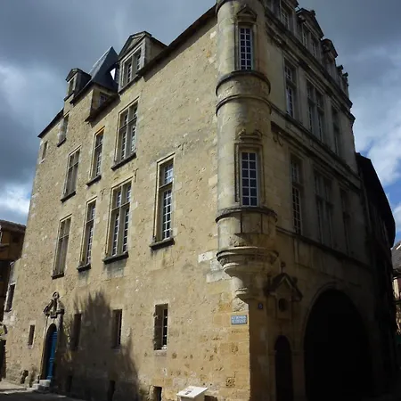 Отель De France